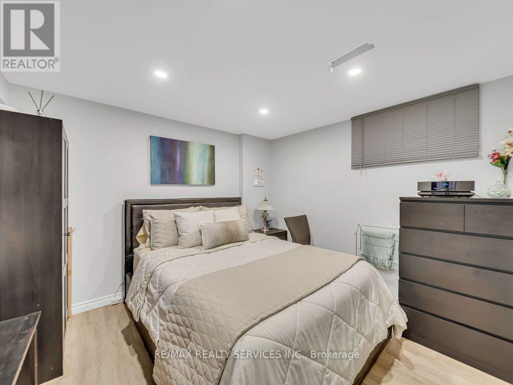 158 Fanshawe Drive, Brampton, ON photo 37