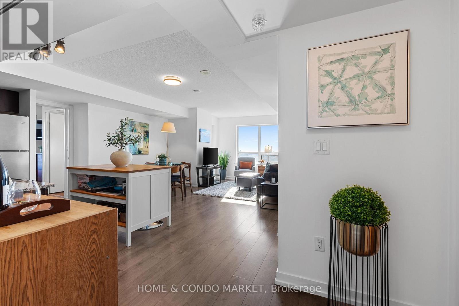 2404- 1410 Dupont Street, Toronto, ON photo 8