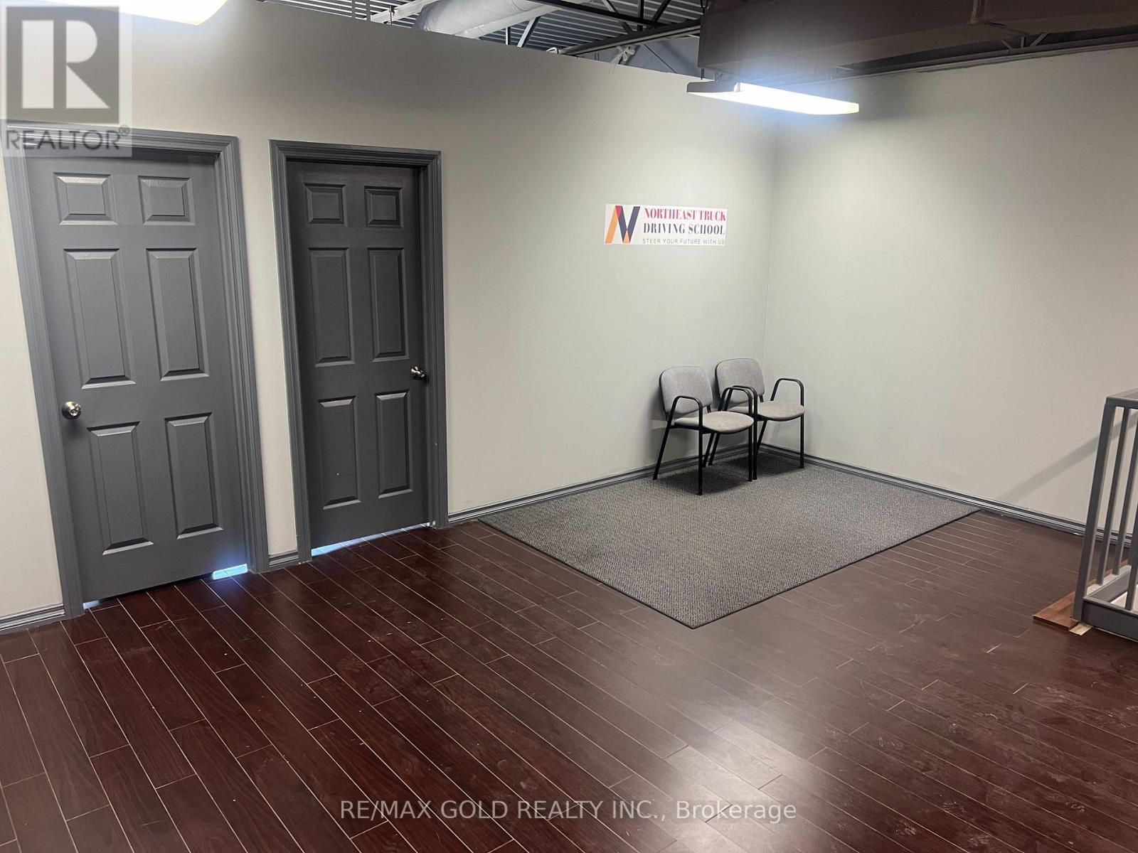 9-UPSTAIRS - 3A EDVAC DRIVE, Brampton (Gore Industrial North) — photo 10
