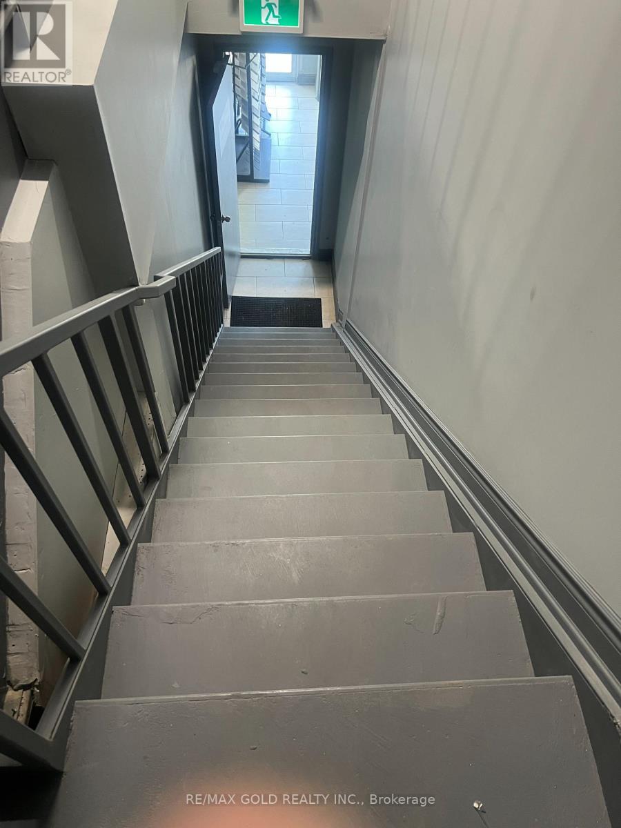 9-UPSTAIRS - 3A EDVAC DRIVE, Brampton (Gore Industrial North) — photo 5