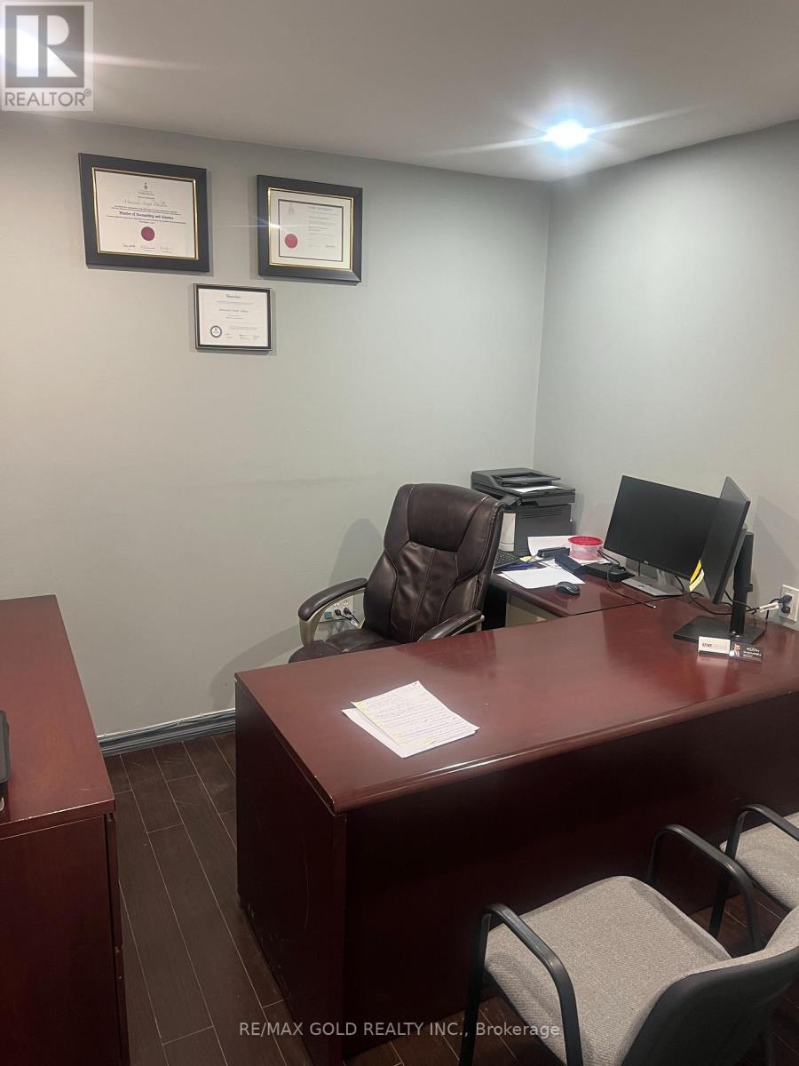 9-UPSTAIRS - 3A EDVAC DRIVE, Brampton (Gore Industrial North) — photo 9