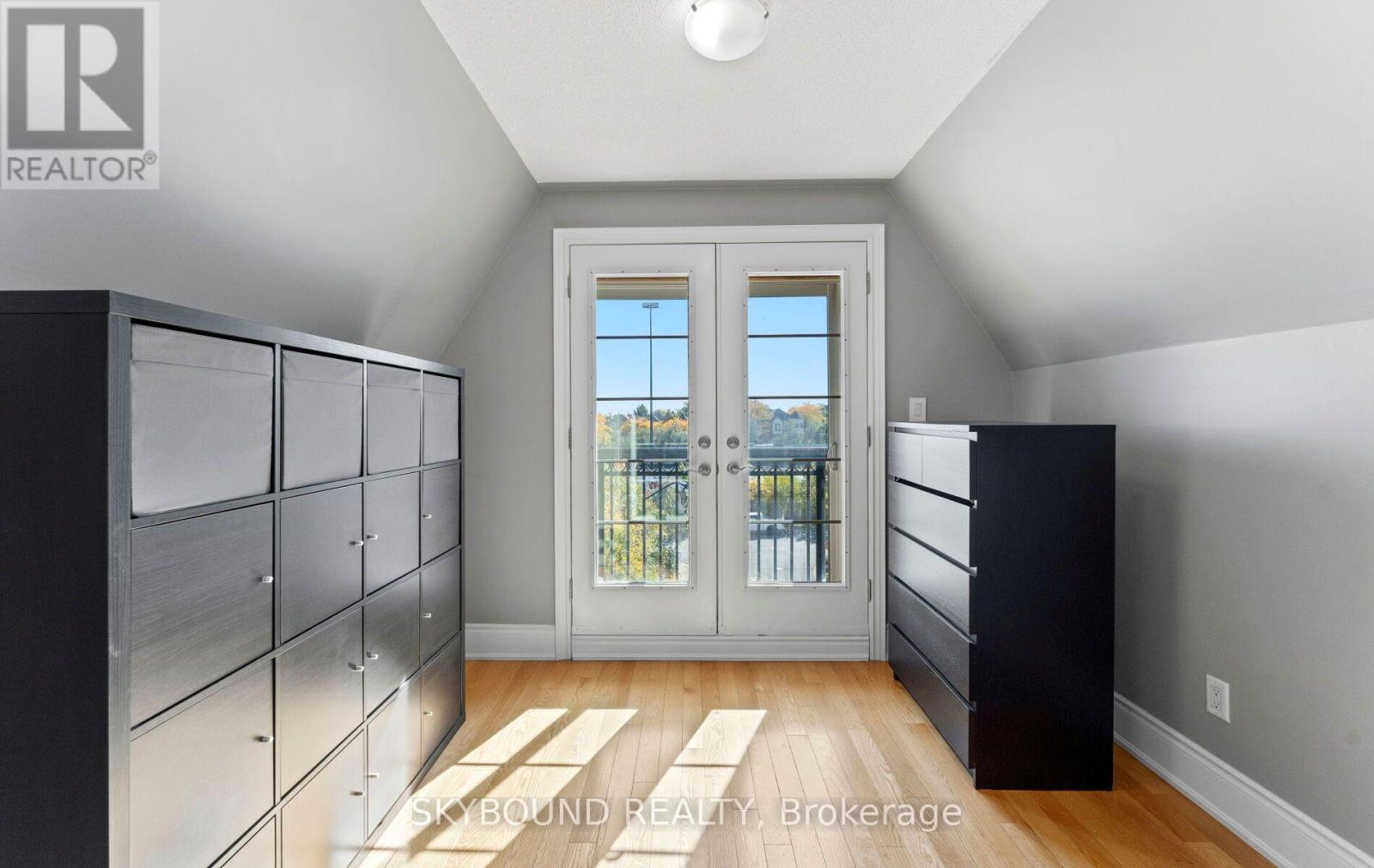 10 Gala Lane, Toronto, ON photo 28