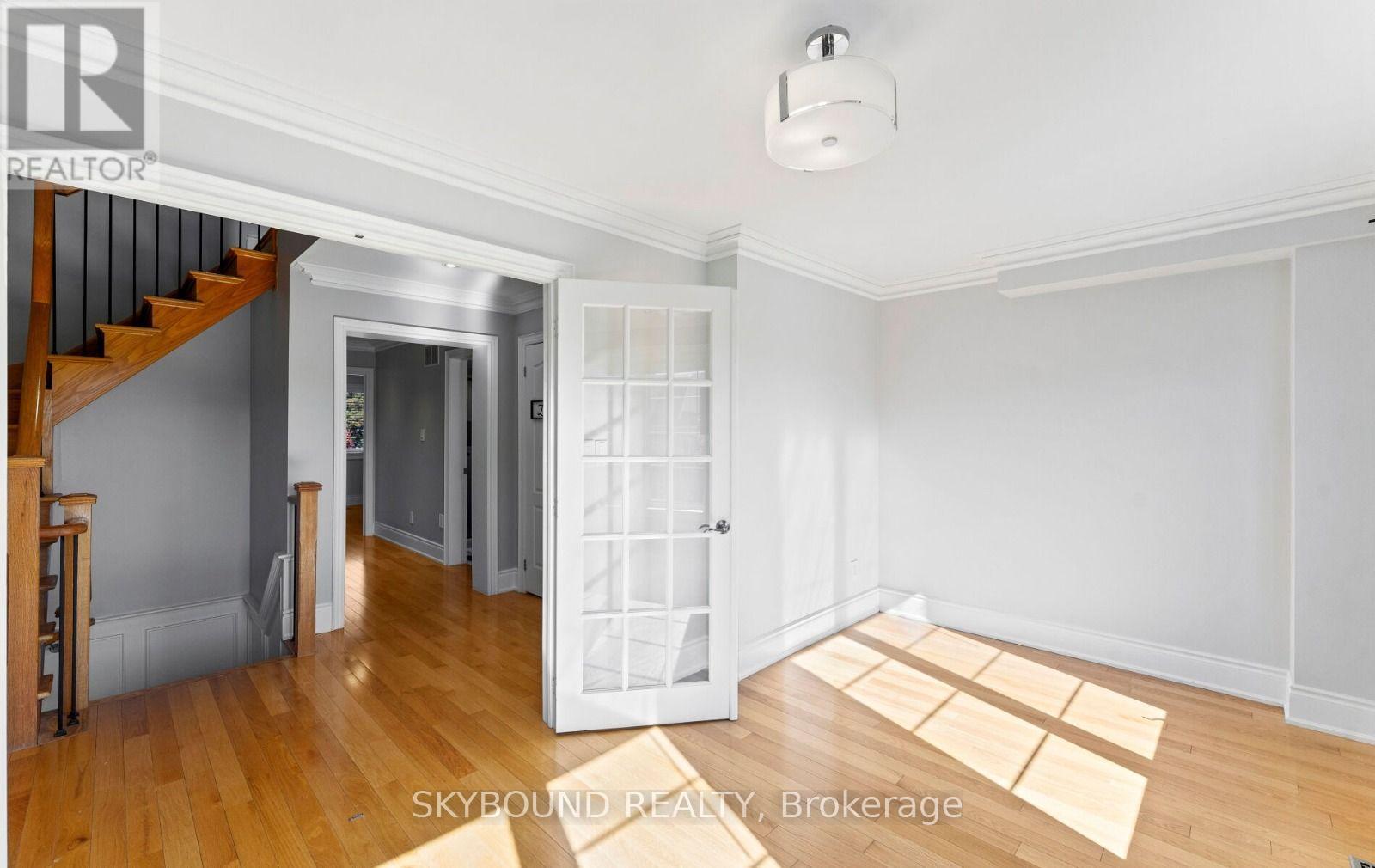 10 Gala Lane, Toronto, ON photo 32
