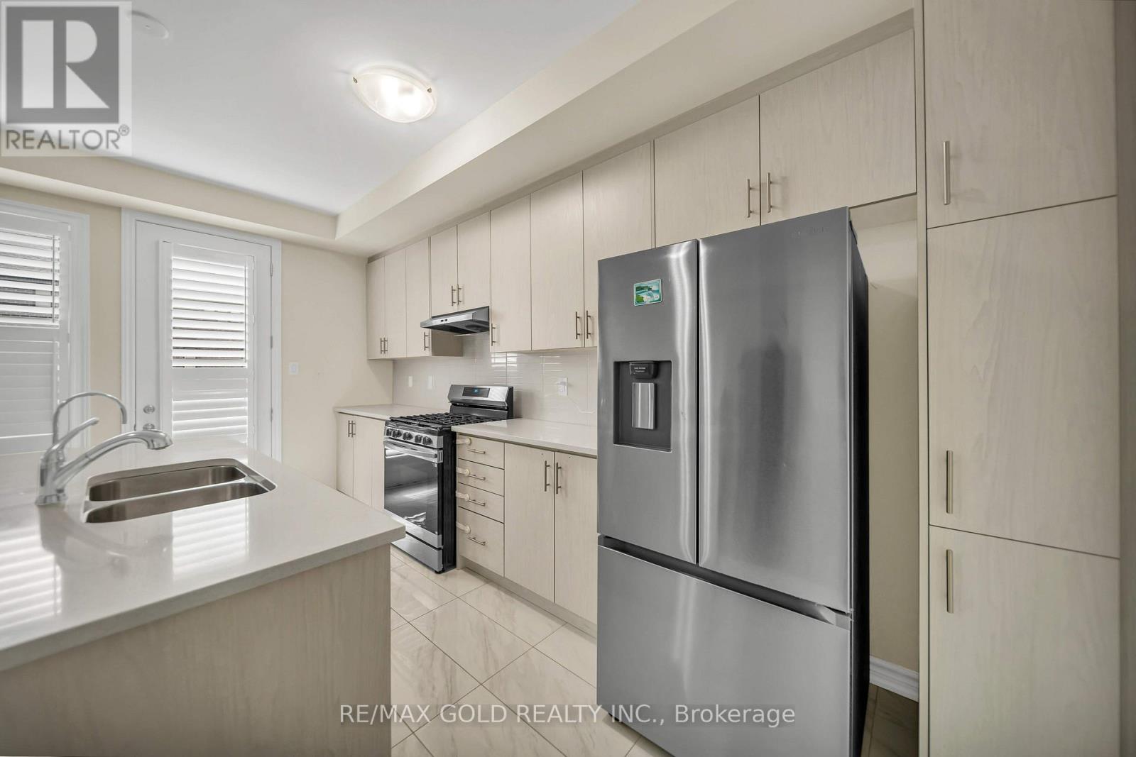 5 CAPTON STREET, Brantford — photo 12