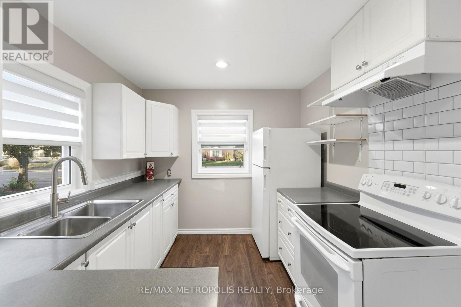 MAIN FL - 56 CHARING CROSS STREET, Brantford — photo 4