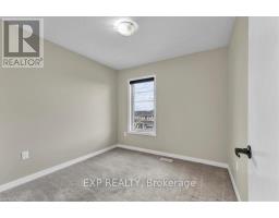 94 Crafter Crescent, Hamilton, ON L8J2V5 Photo 12