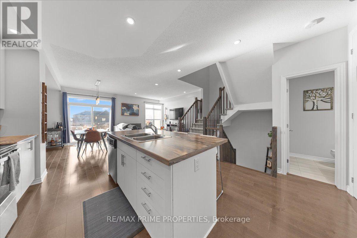 Commercial Properties for Sale in Ottawa – 218 CHAPERAL PRIVATE – By Peter Sagos - Image 10