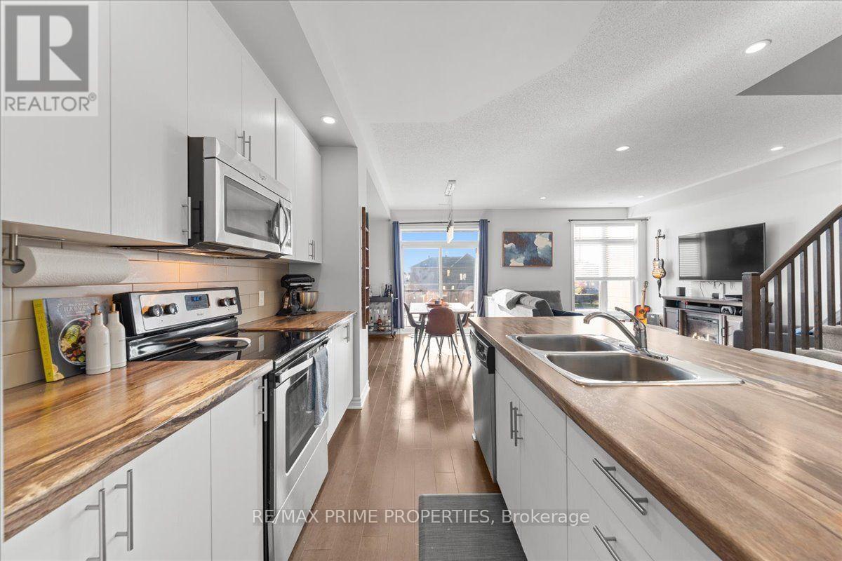 Commercial Properties for Sale in Ottawa – 218 CHAPERAL PRIVATE – By Peter Sagos - Image 7