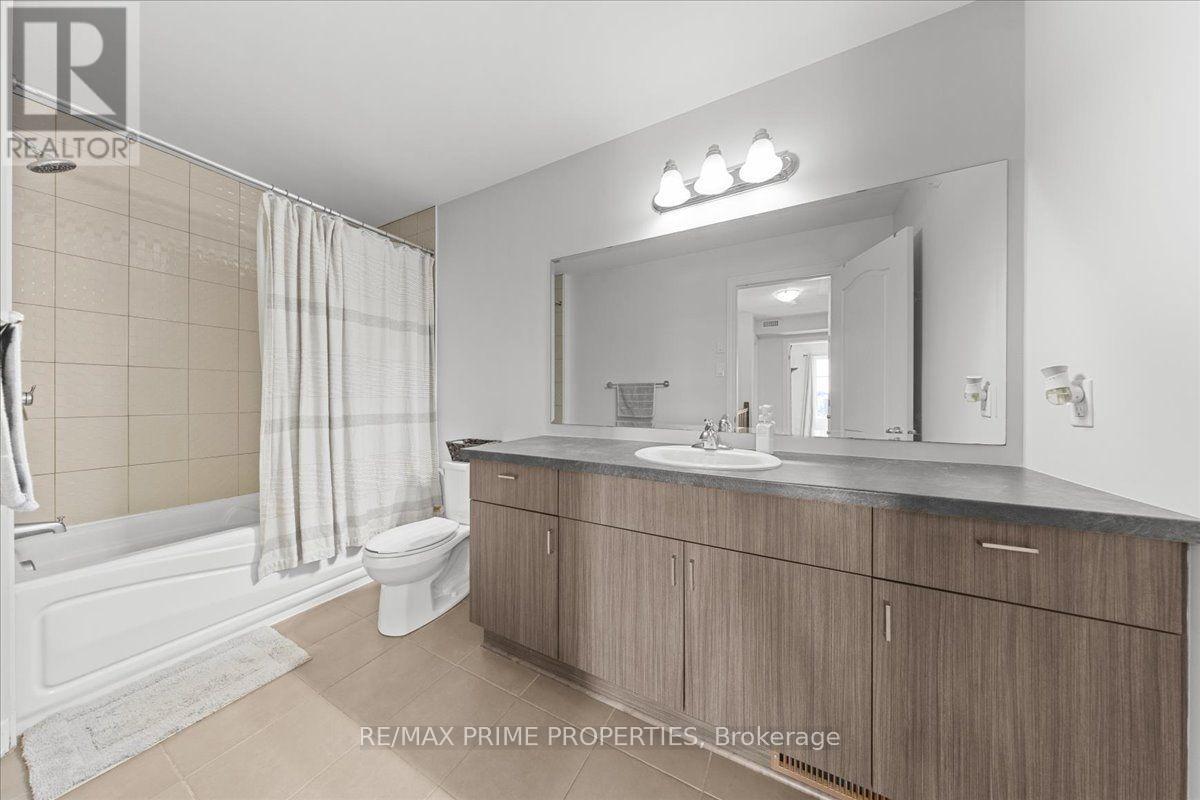Commercial Properties for Sale in Ottawa – 218 CHAPERAL PRIVATE – By Peter Sagos - Image 27