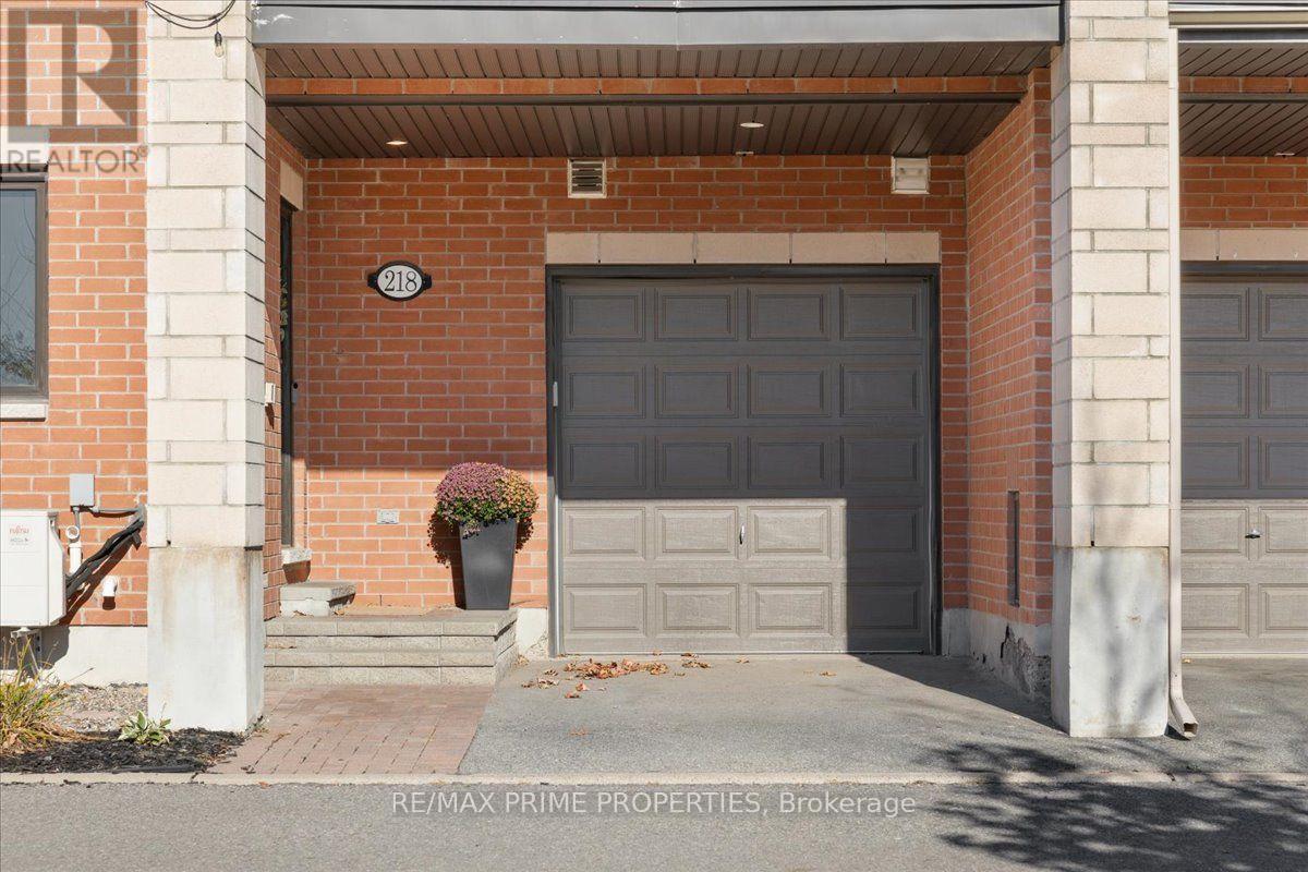 Commercial Properties for Sale in Ottawa – 218 CHAPERAL PRIVATE – By Peter Sagos - Image 36