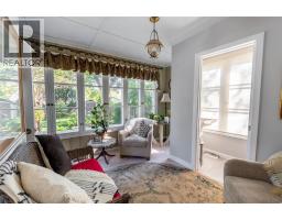Living room - 108 Cecil Street, Sarnia, ON N7T6W2 Photo 12