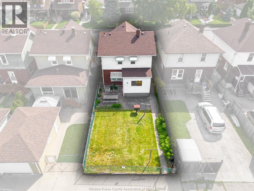 1165 MARENTETTE, Windsor — photo 3