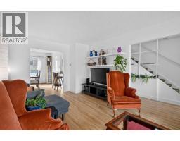 Bedroom - 211/213 43 Avenue Sw, Calgary, AB T2S1B1 Photo 8