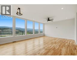 3pc Bathroom - 1531 Fairwood Lane, Kelowna, BC V1P0A4 Photo 8