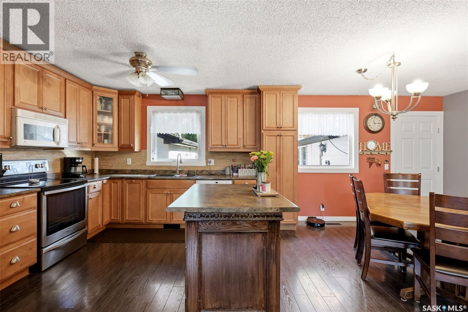 25 Short STREET, Lumsden — photo 9
