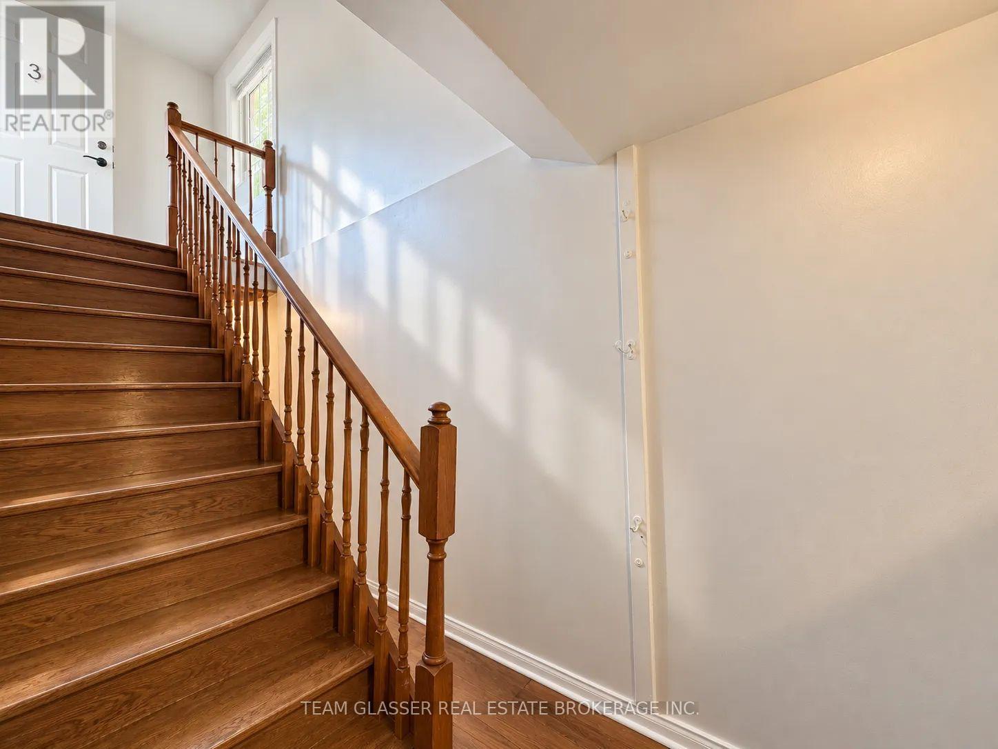 3 - 471 ENGLISH STREET, London East (East G) — photo 3