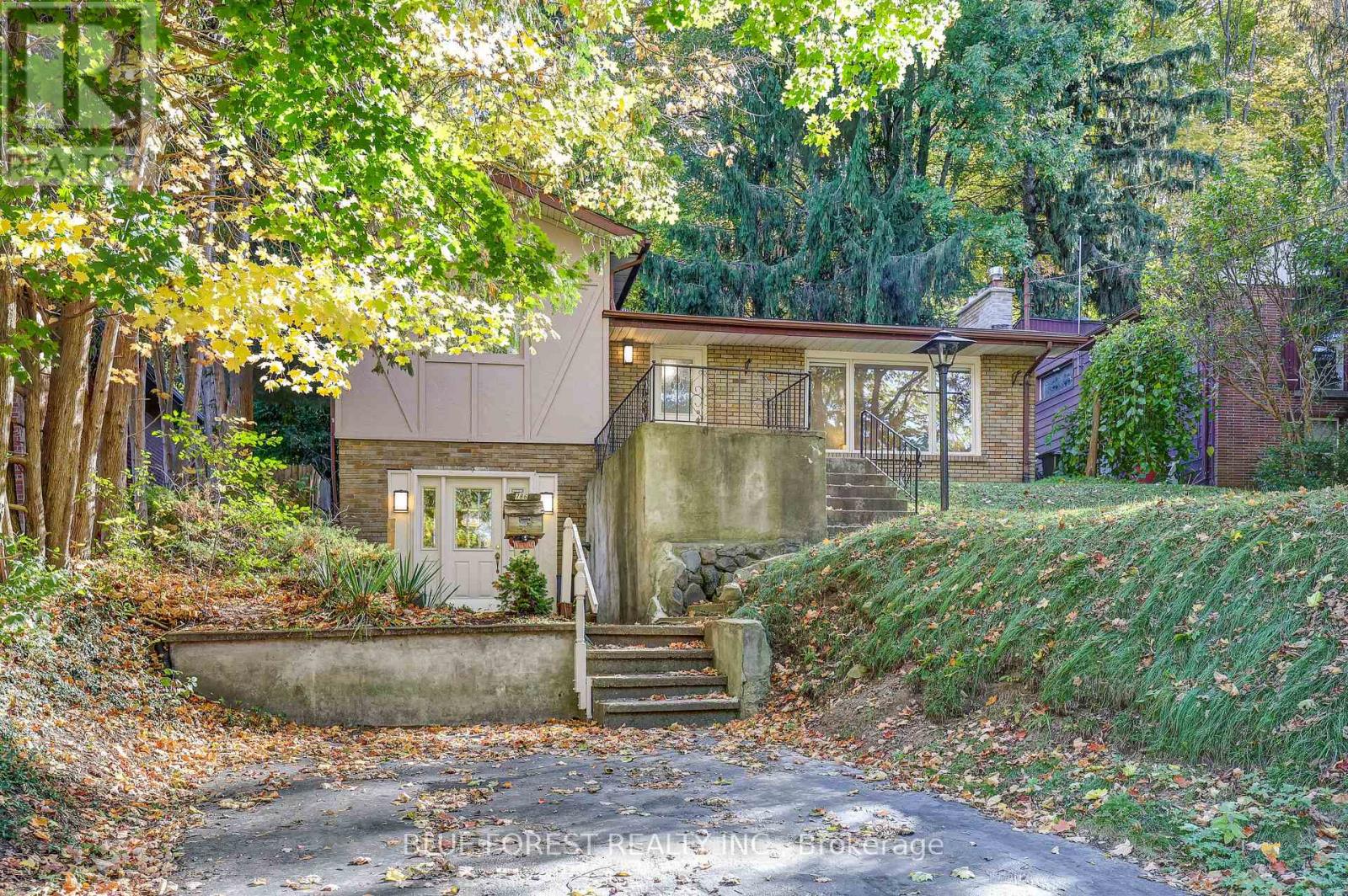 786 SPRINGBANK DRIVE, London South (South C) — photo 4