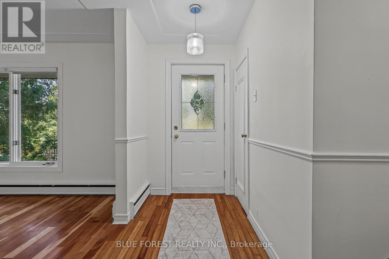 786 SPRINGBANK DRIVE, London South (South C) — photo 6