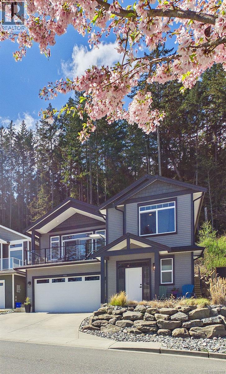 920 Craig Rd - 2