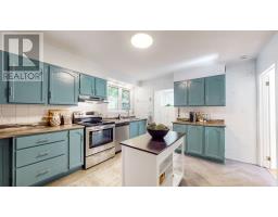 102 Topsail Road thumbnail 18