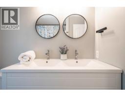 670 Cassiar Road, Kelowna, BC V1V1M6 Photo 17