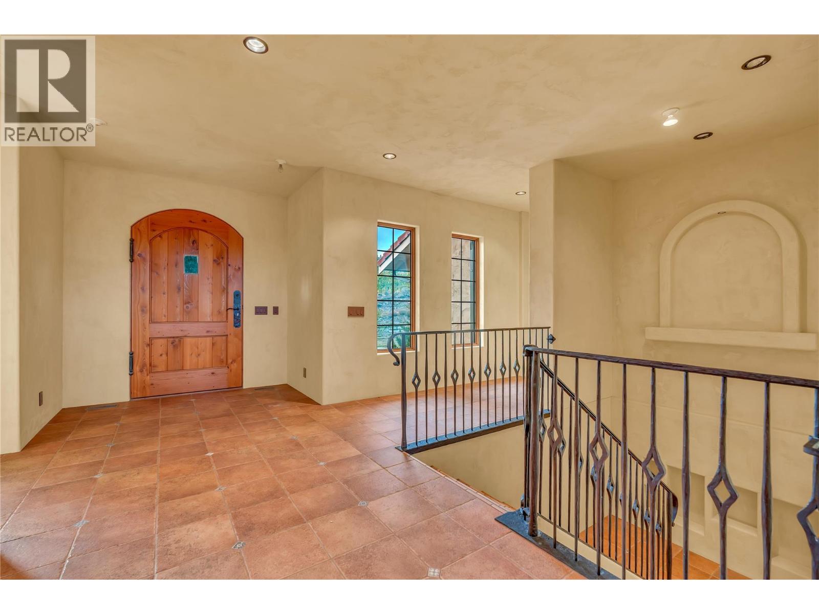 18005 Whitfield Road, Summerland - Image 1