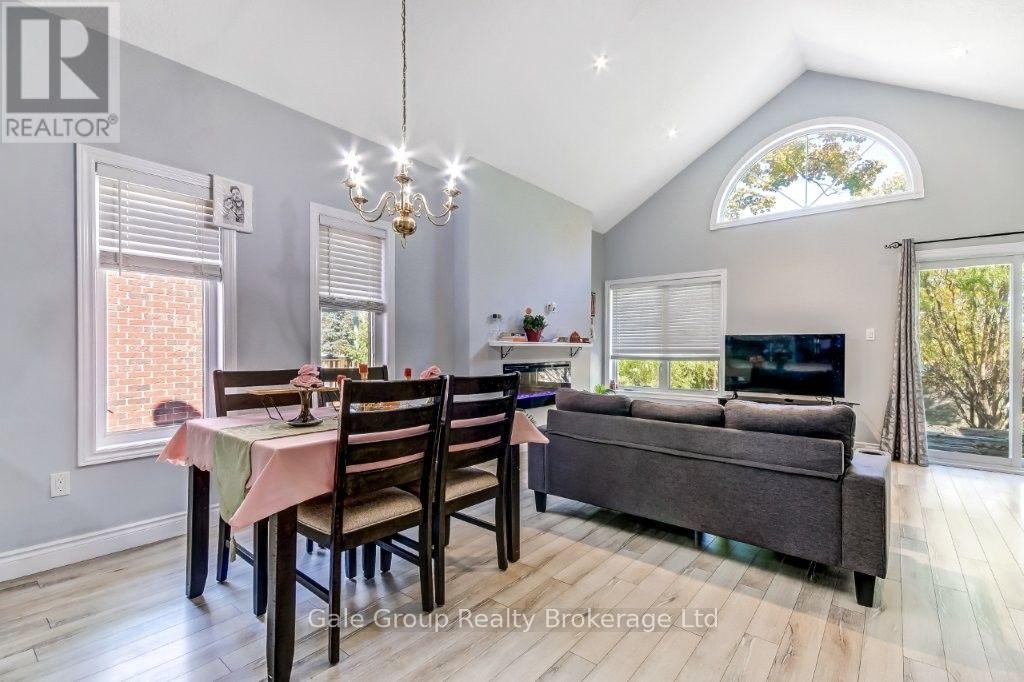 724 GARDEN COURT, Woodstock (Woodstock - North) — photo 4