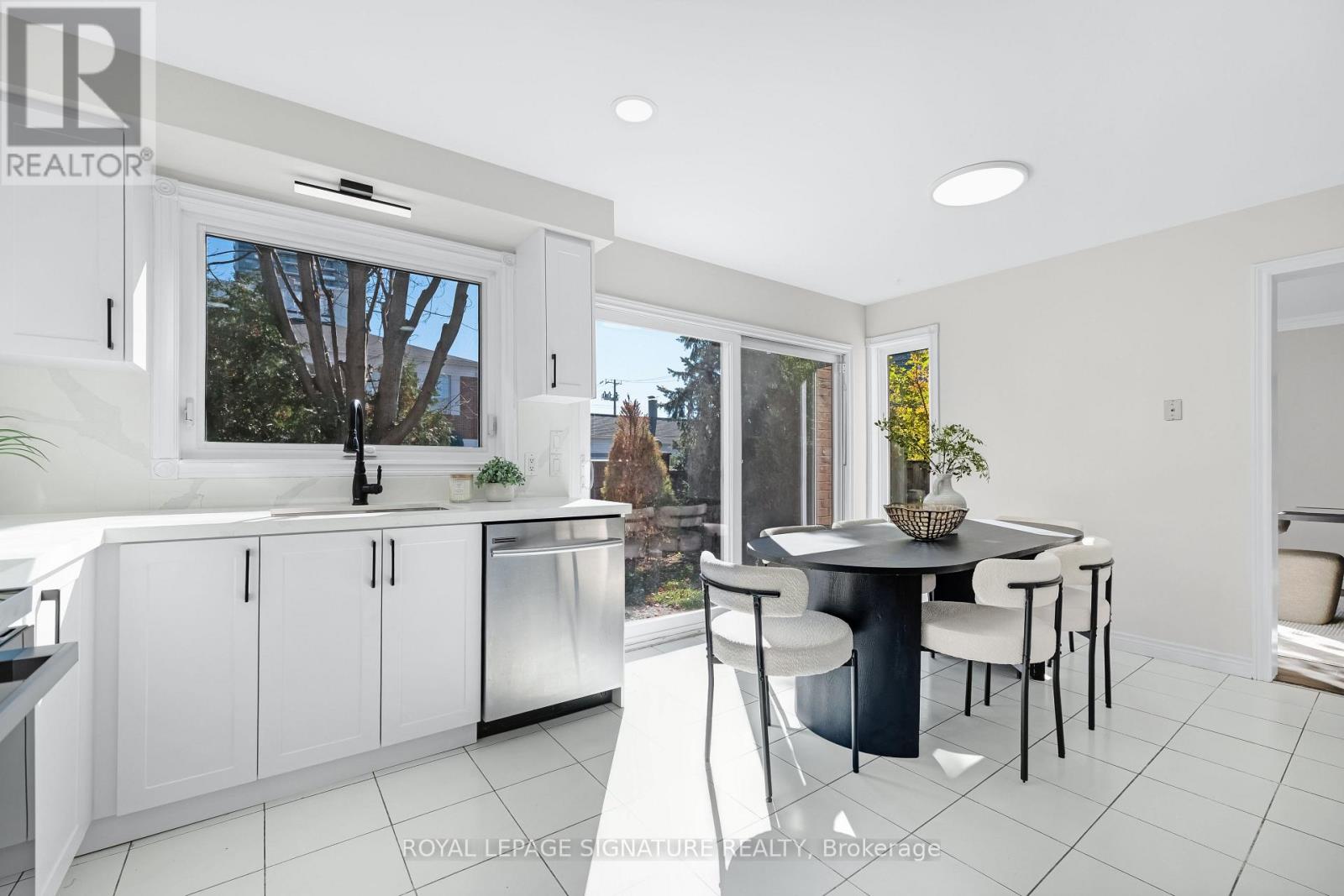 5 Patrick Boulevard, Toronto, ON photo 10