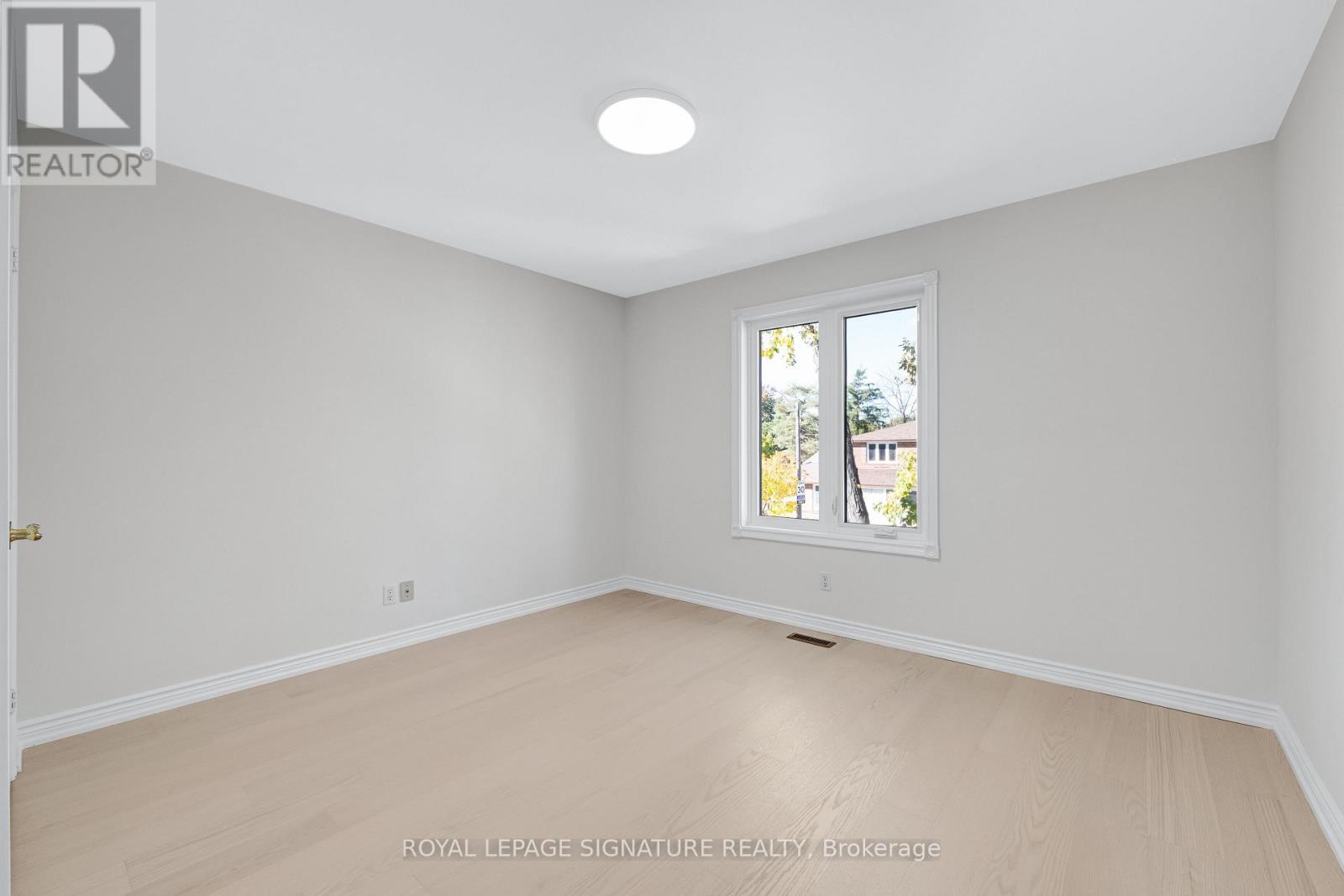 5 Patrick Boulevard, Toronto, ON photo 24