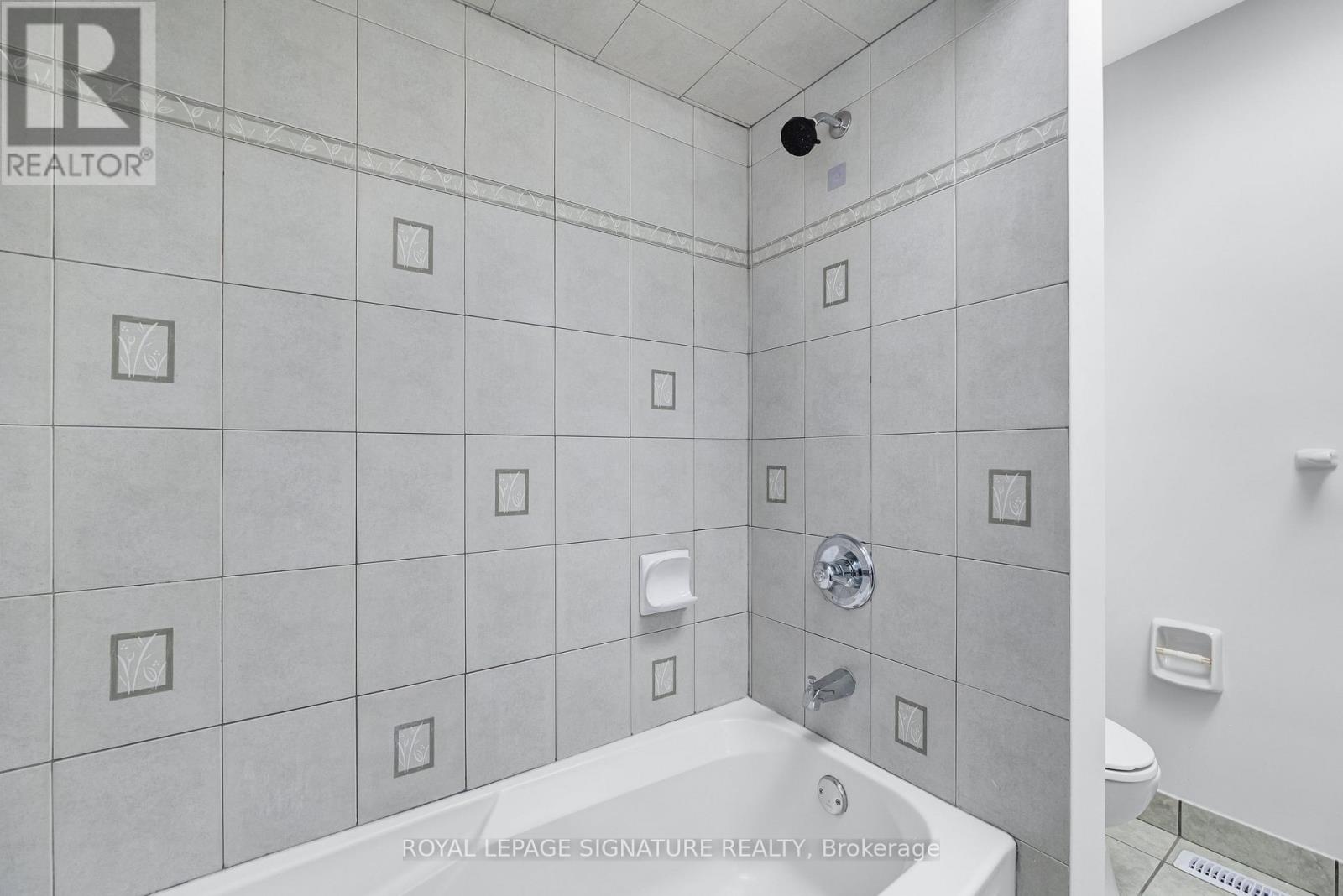 5 Patrick Boulevard, Toronto, ON photo 26