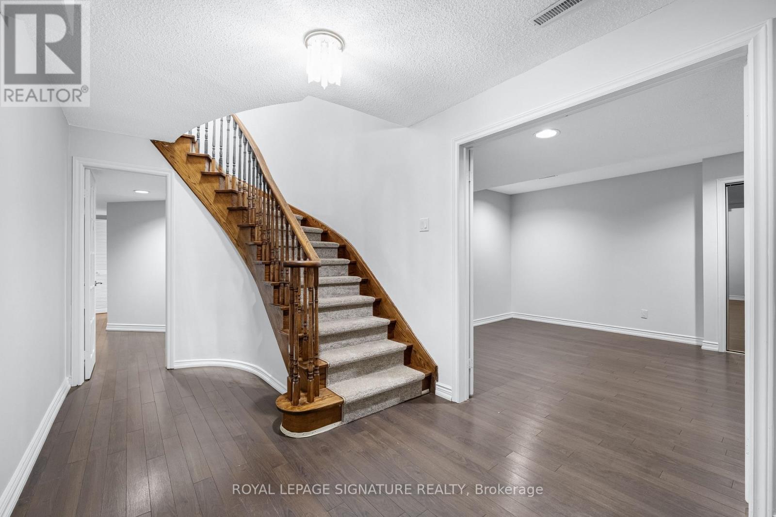5 Patrick Boulevard, Toronto, ON photo 28