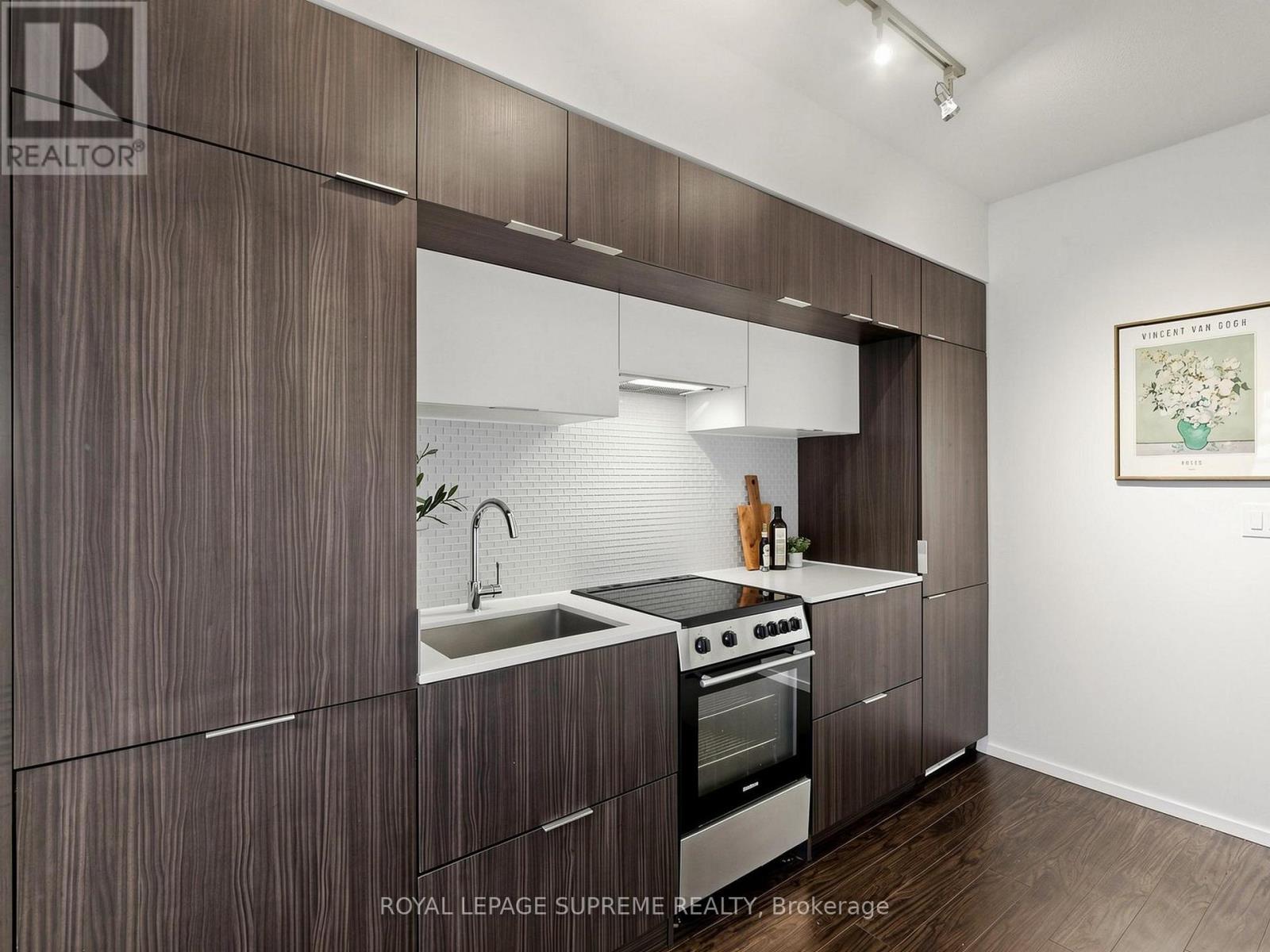 705- 159 Dundas Street East, Toronto, ON photo 9