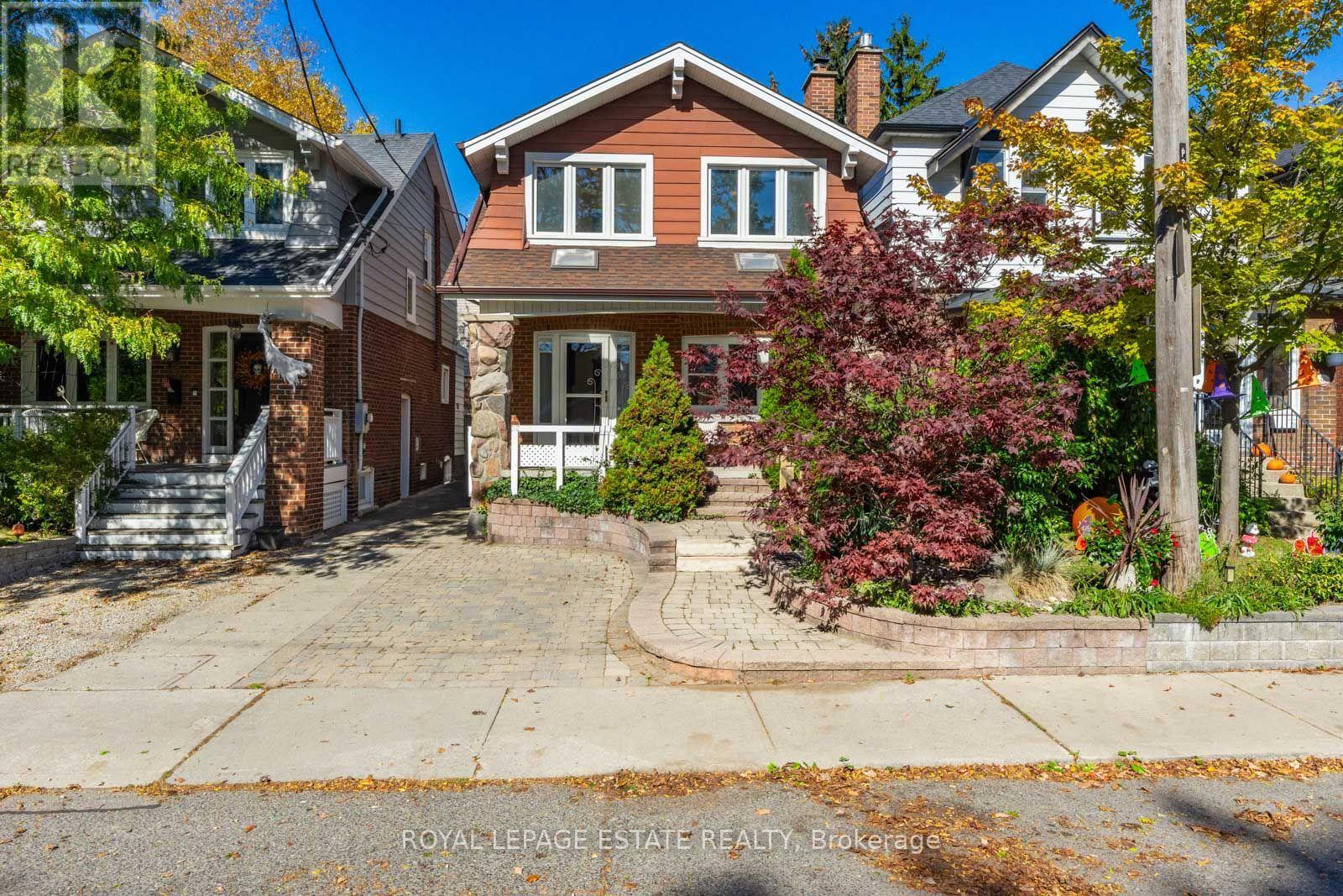 34 Bracken Avenue, Toronto, ON photo 2