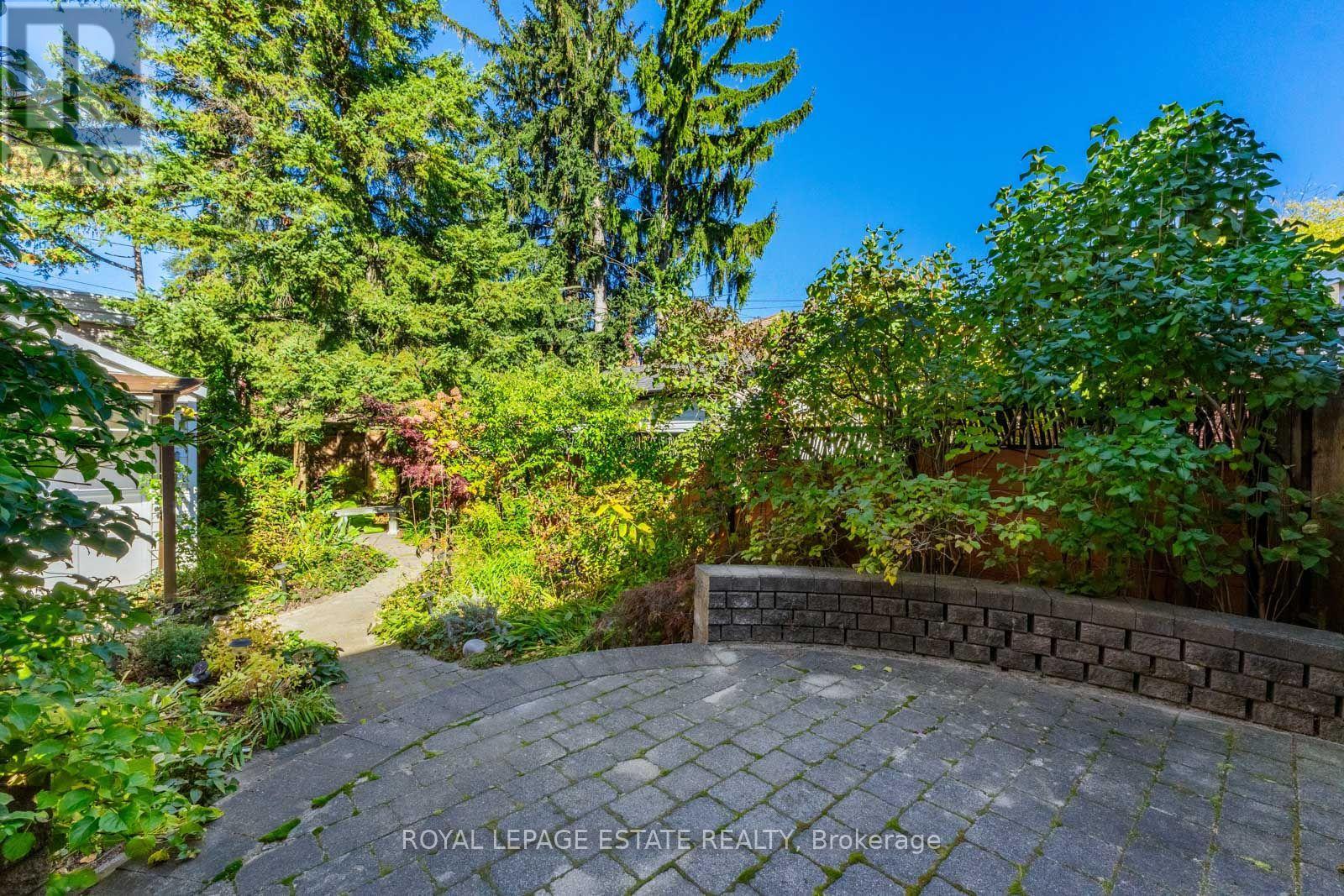 34 Bracken Avenue, Toronto, ON photo 45