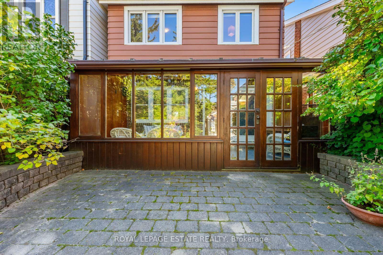 34 Bracken Avenue, Toronto, ON photo 46