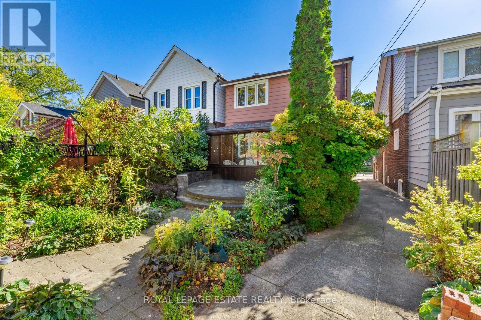 34 Bracken Avenue, Toronto, ON photo 48