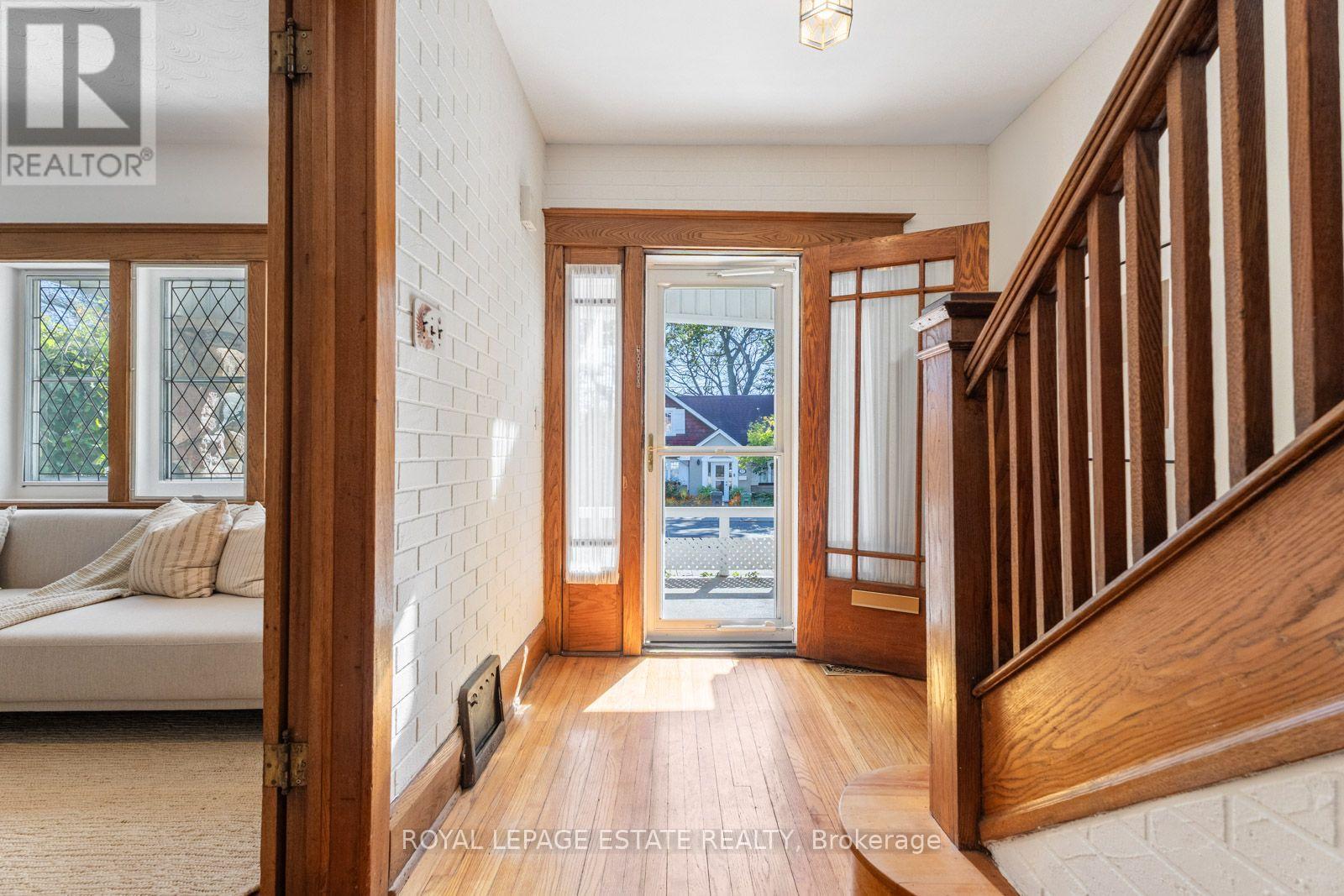 34 Bracken Avenue, Toronto, ON photo 8