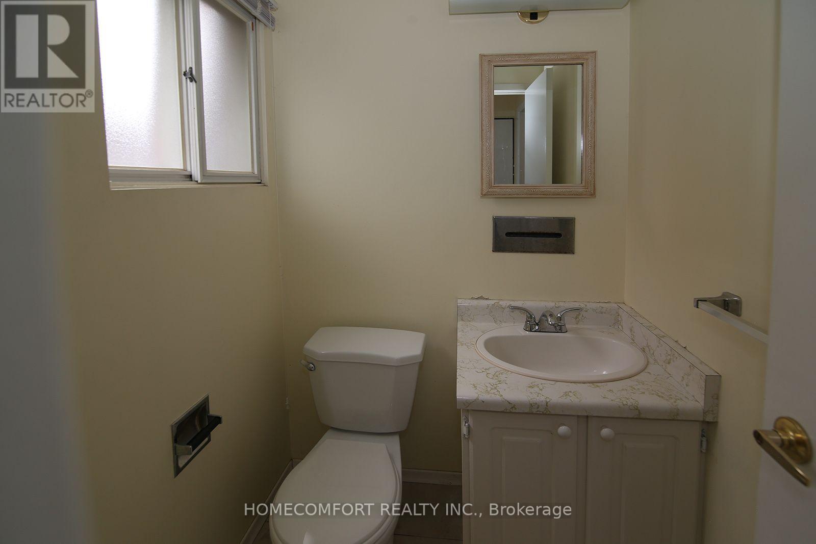 42 Pinemeadow Boulevard, Toronto, ON photo 13