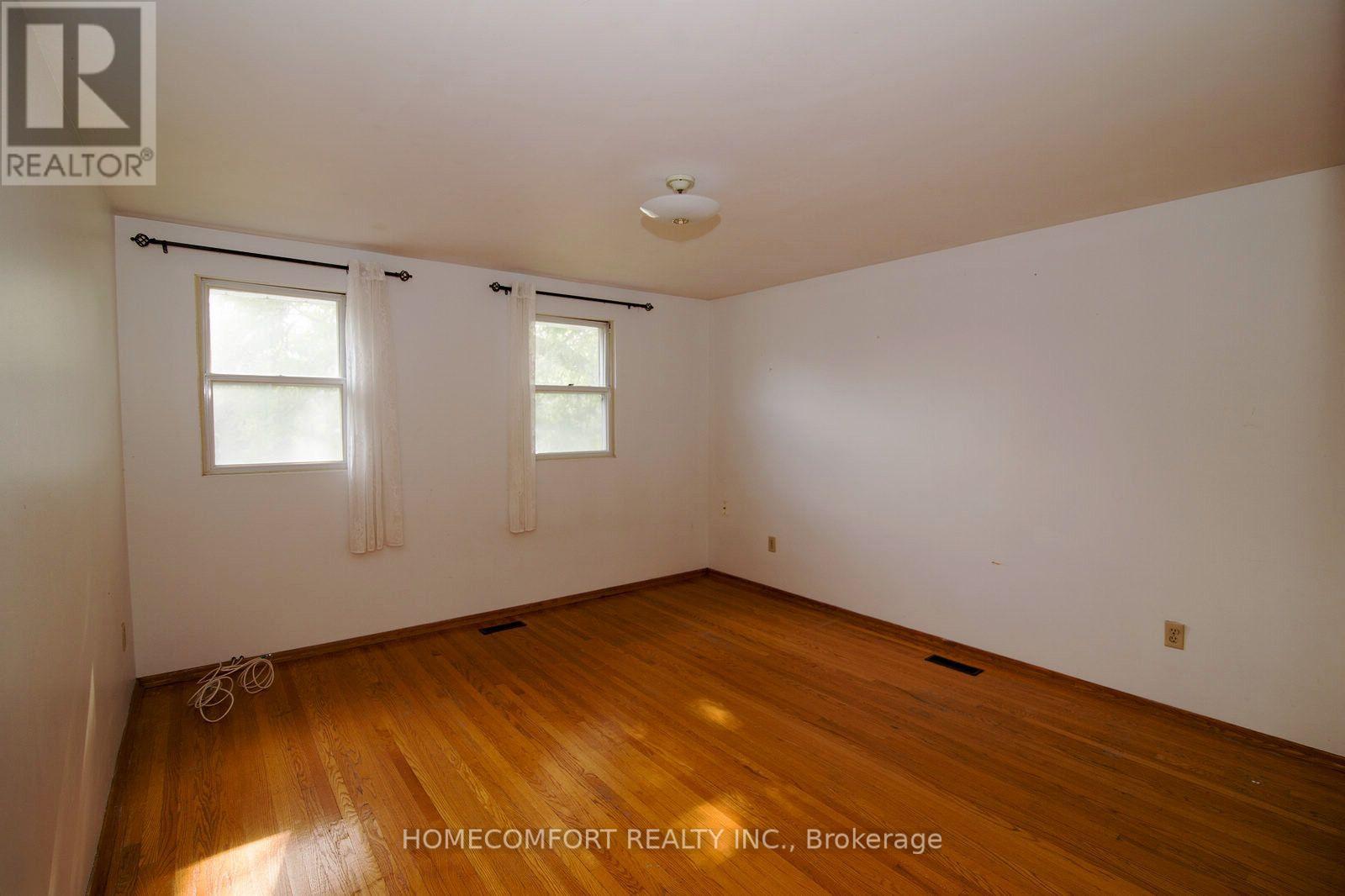 42 Pinemeadow Boulevard, Toronto, ON photo 16