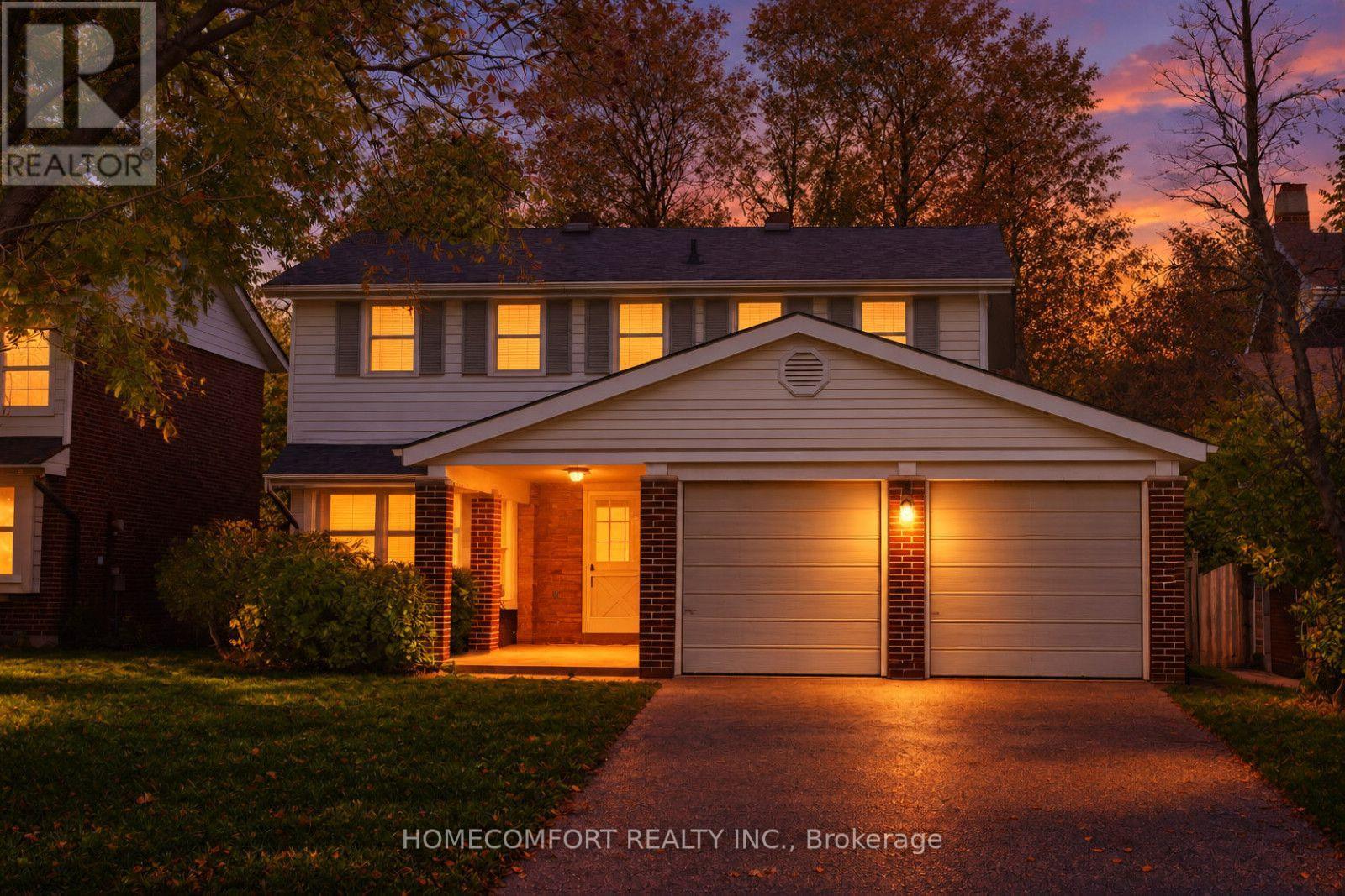 42 Pinemeadow Boulevard, Toronto, ON photo 2