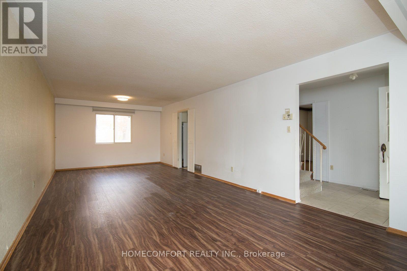 42 Pinemeadow Boulevard, Toronto, ON photo 6