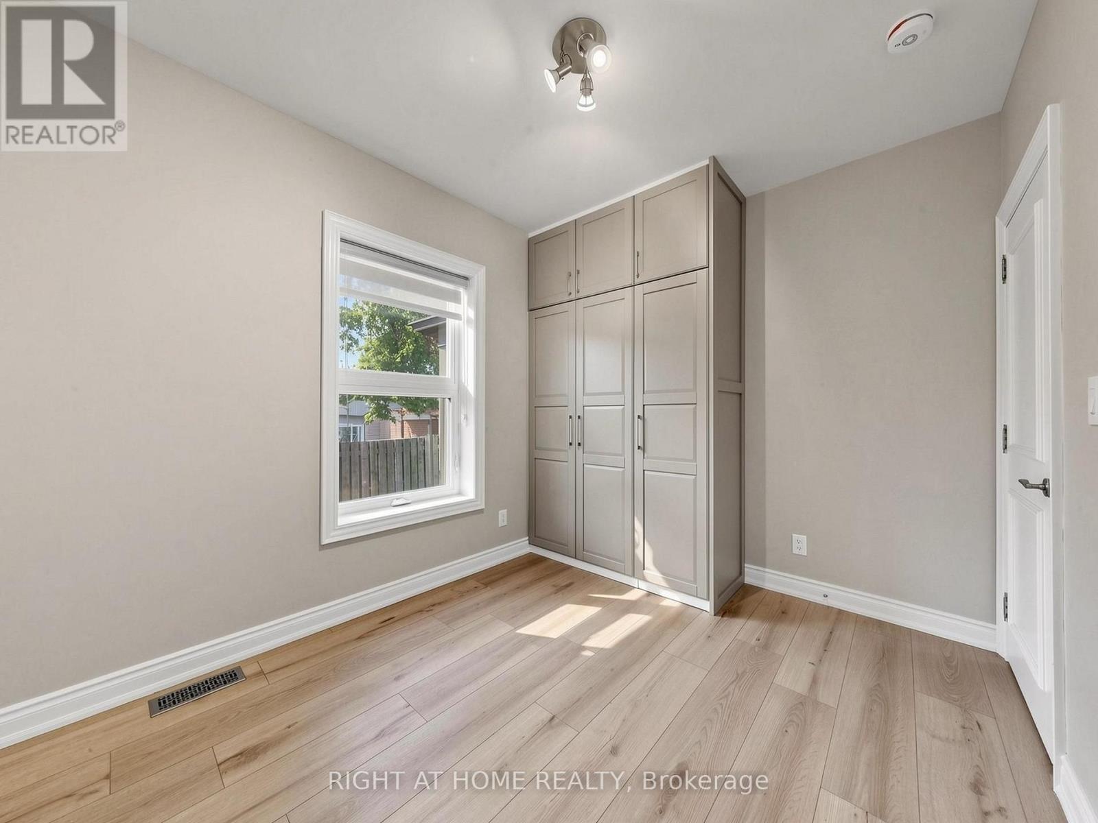 97 Park Road North, Oshawa, ON photo 13