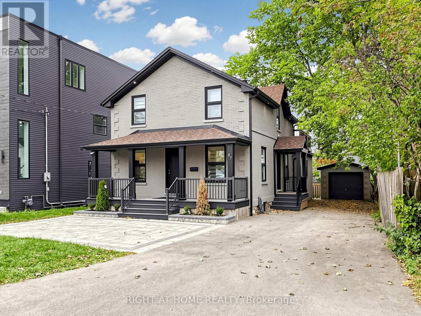 97 Park Road North, Oshawa, ON photo 2