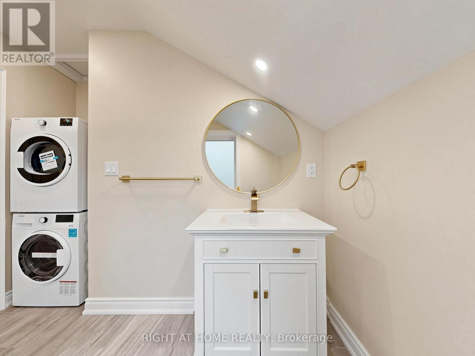 97 Park Road North, Oshawa, ON photo 25
