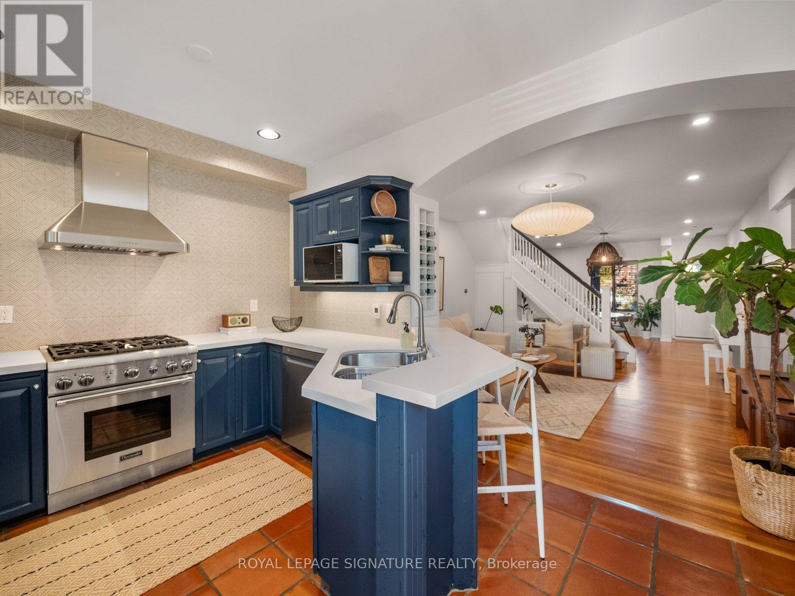 4 Orchard Park Boulevard, Toronto, ON photo 13