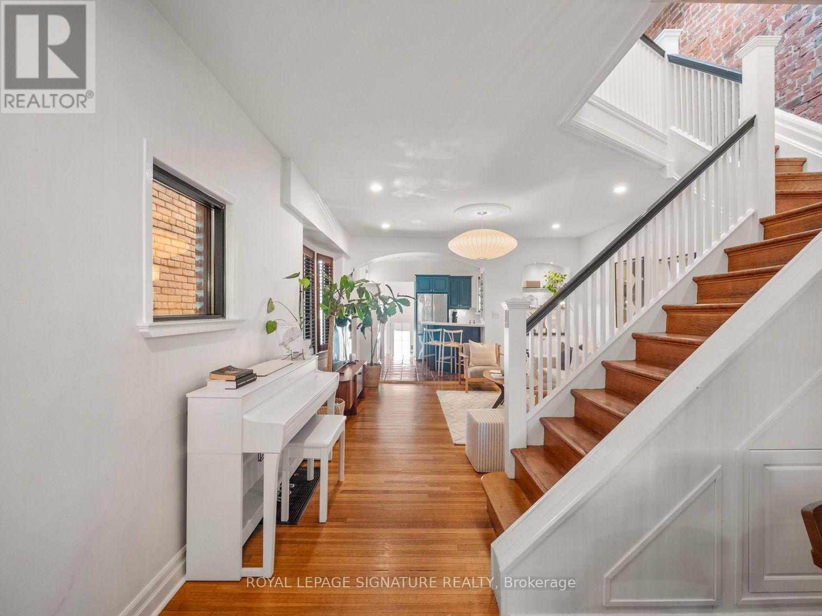 4 Orchard Park Boulevard, Toronto, ON photo 15