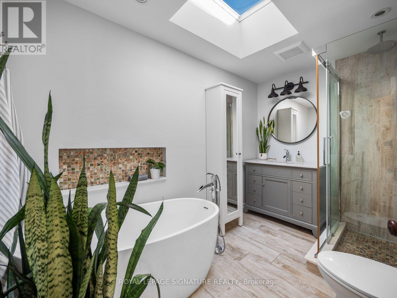 4 Orchard Park Boulevard, Toronto, ON photo 23