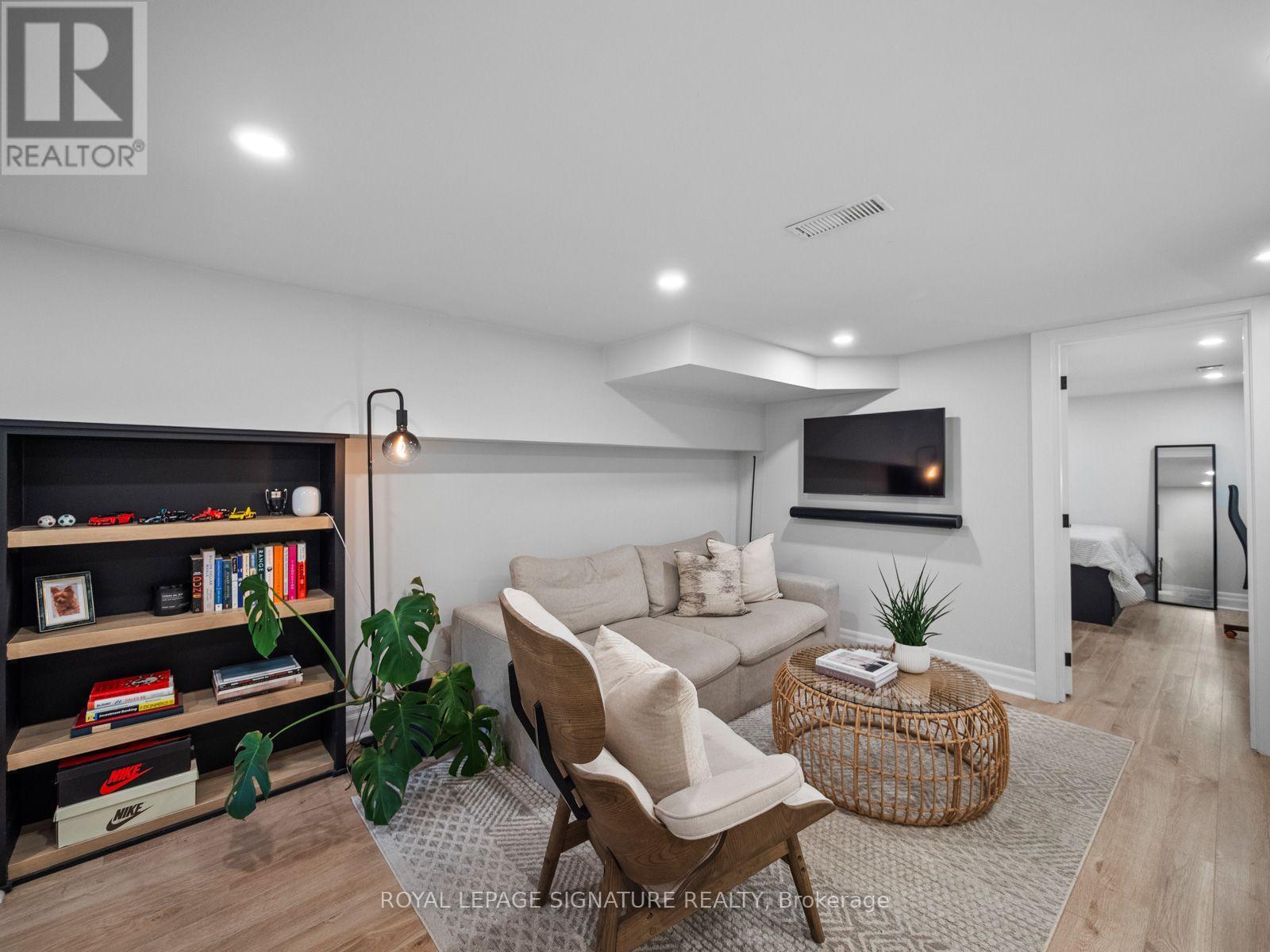 4 Orchard Park Boulevard, Toronto, ON photo 29