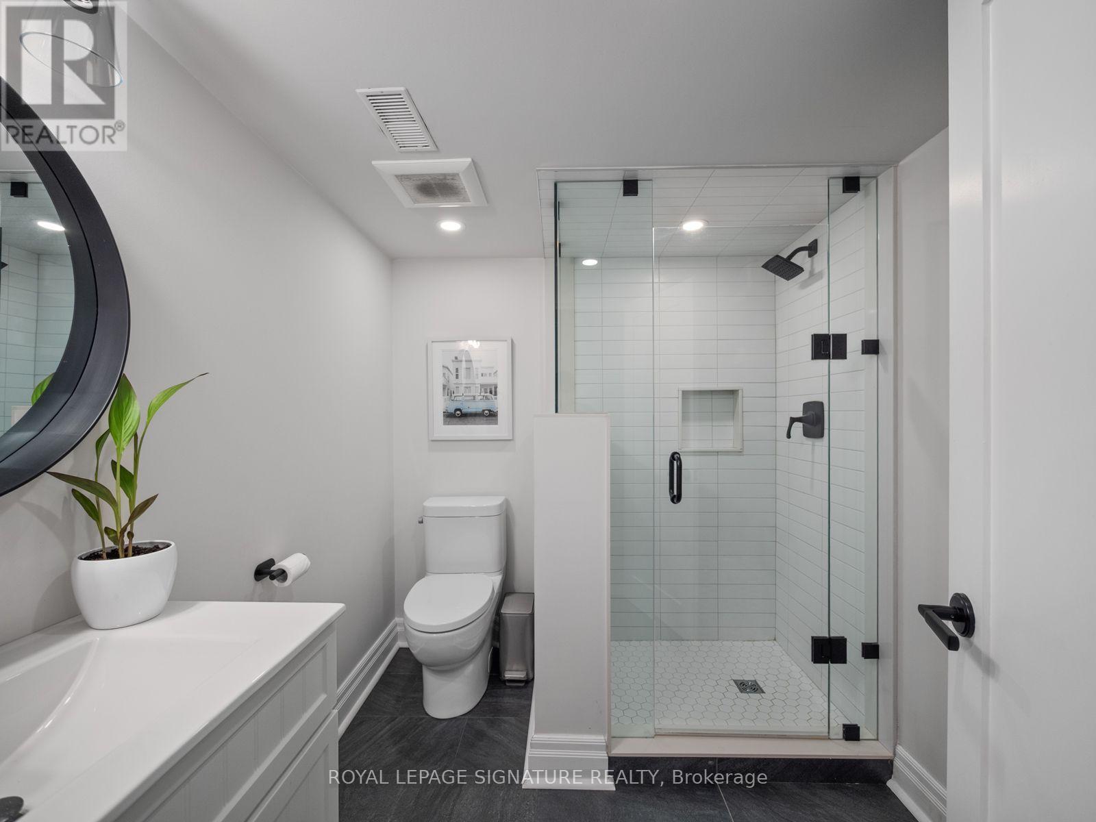 4 Orchard Park Boulevard, Toronto, ON photo 34