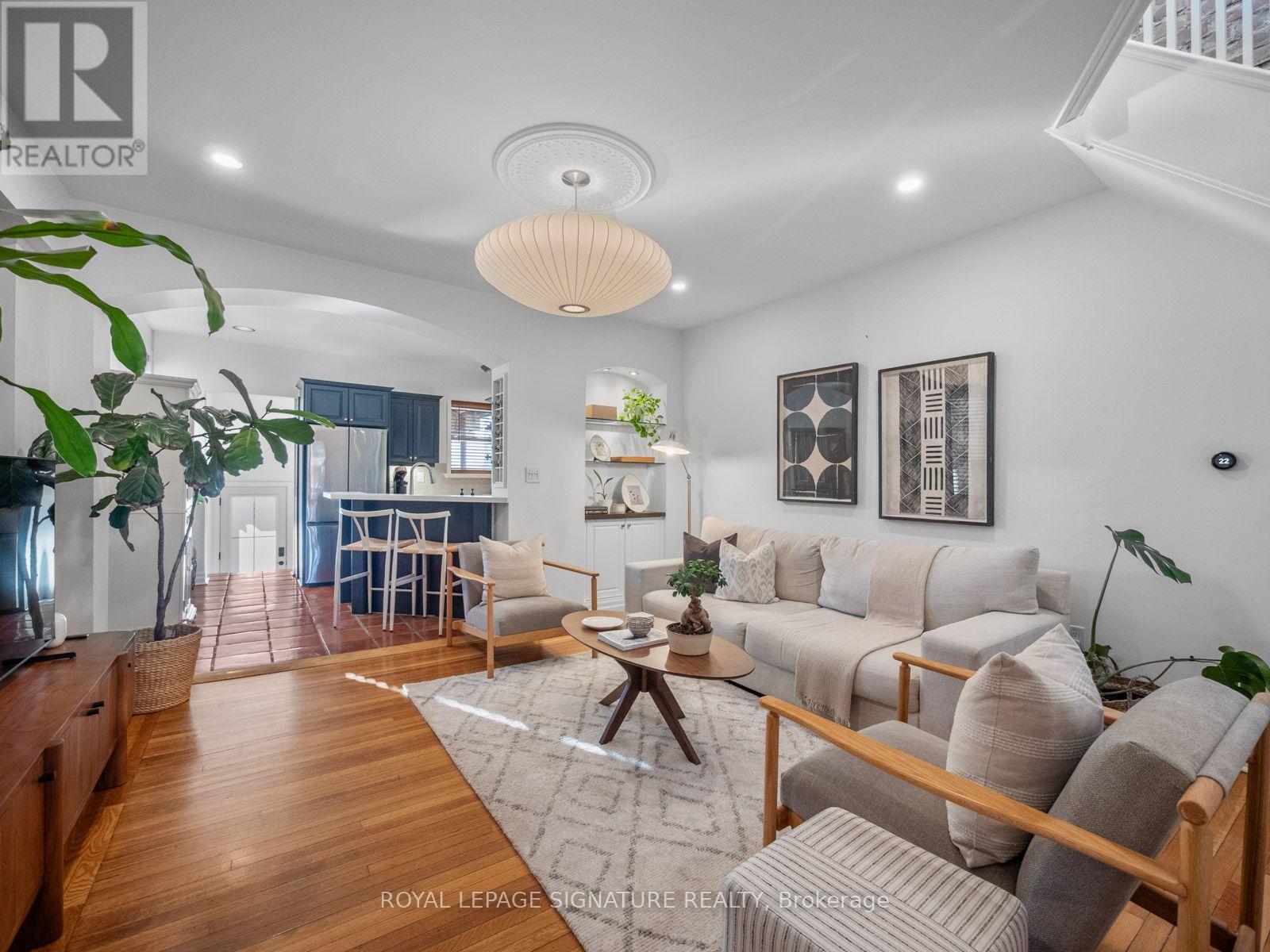 4 Orchard Park Boulevard, Toronto, ON photo 5
